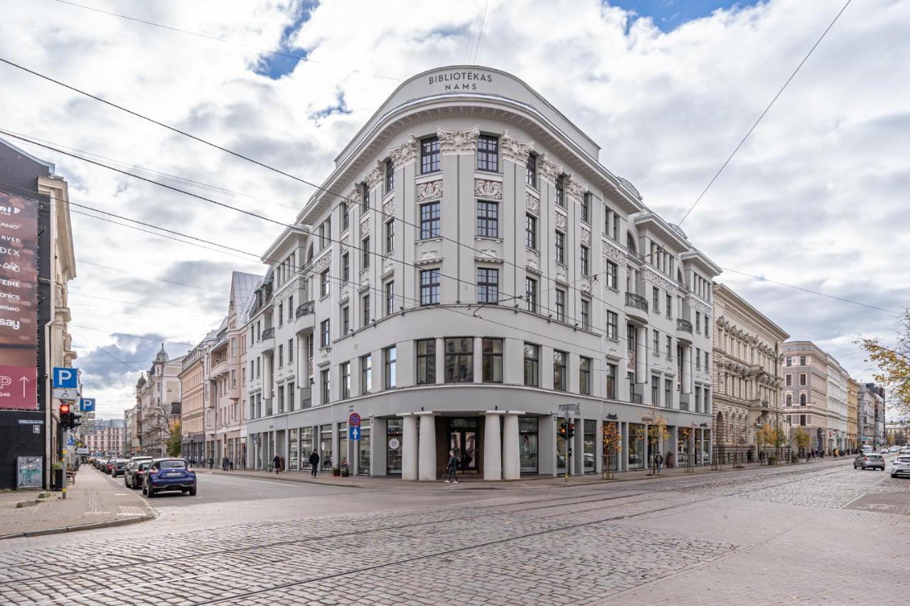 Library House "Bibliotekas Nams" - Apartment With Park View Rīga Exterior foto